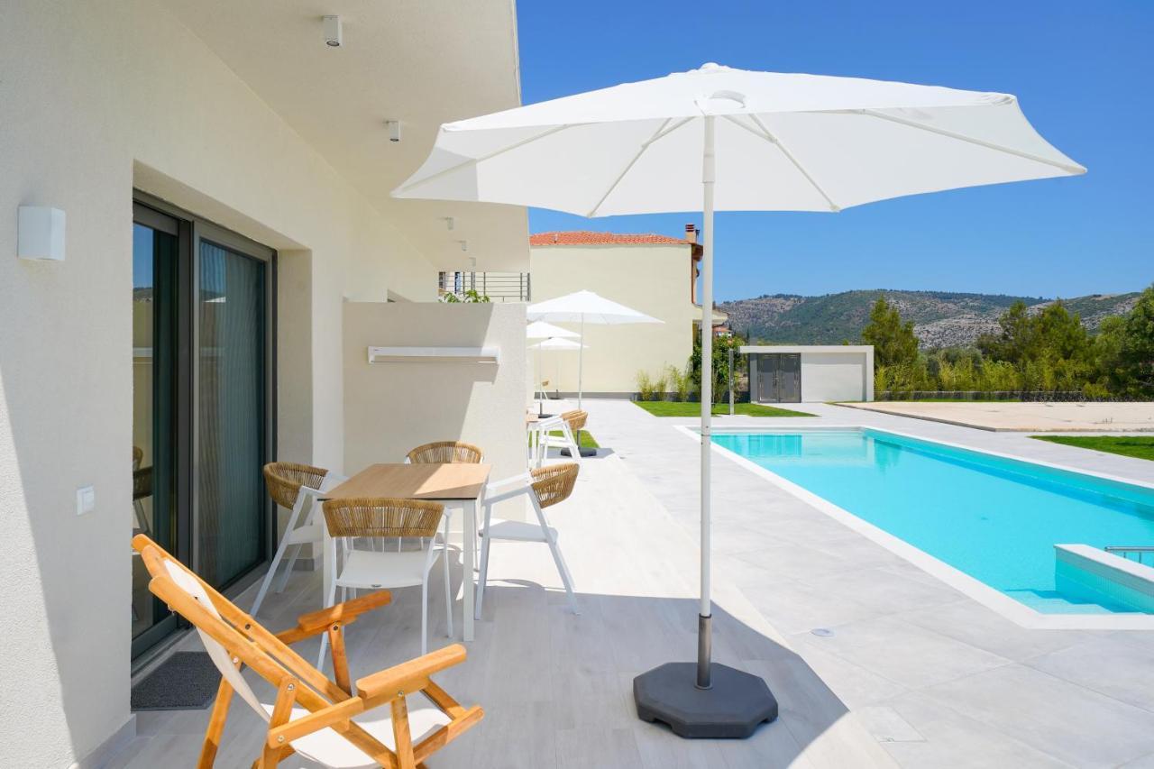 Filoxenia Luxury Apartments Potos Exterior photo