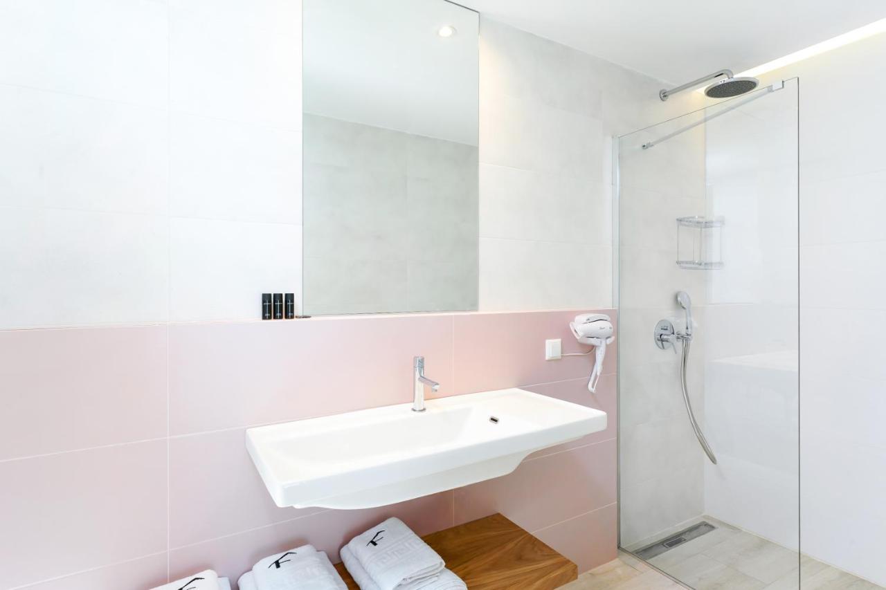Filoxenia Luxury Apartments Potos Exterior photo