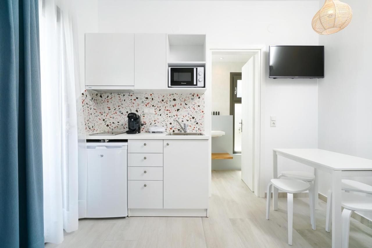 Filoxenia Luxury Apartments Potos Exterior photo